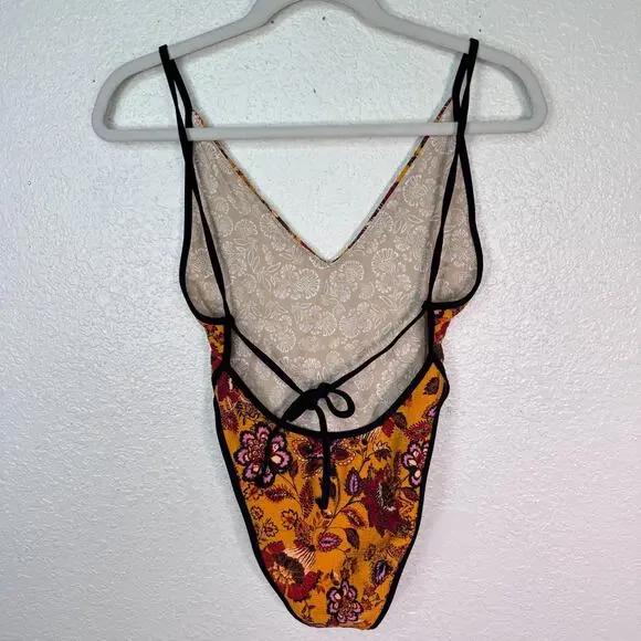 Free People Free Est Amber Swimsuit Women Small One Piece Floral Cheeky Swimwear - Picture 2 of 9